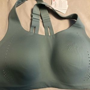 NWT lululemon air support spots bra size 38DD.